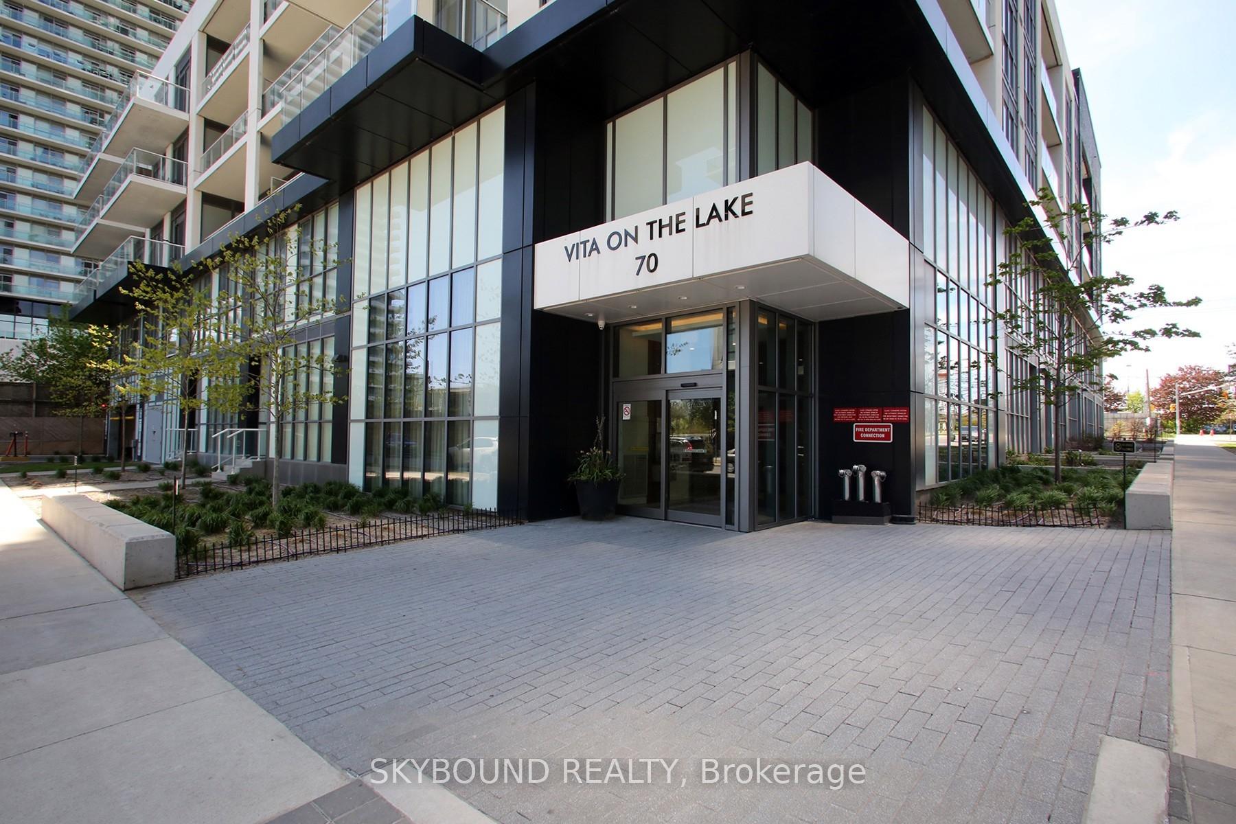 70 Annie Craig Drive 610, Toronto W06 — photo 2 of 5