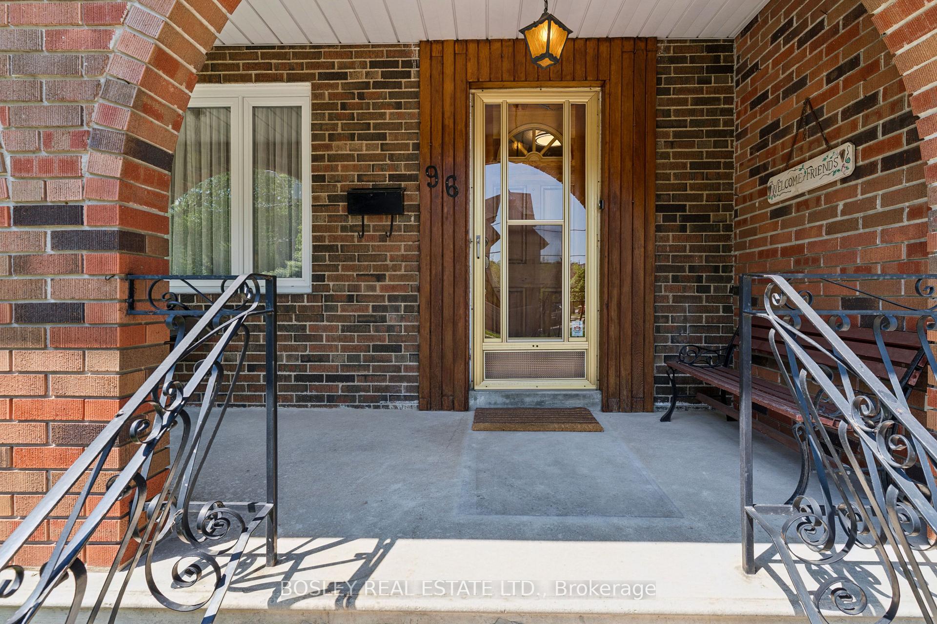 96 Macdonald Avenue, Toronto W04 — photo 4 of 5