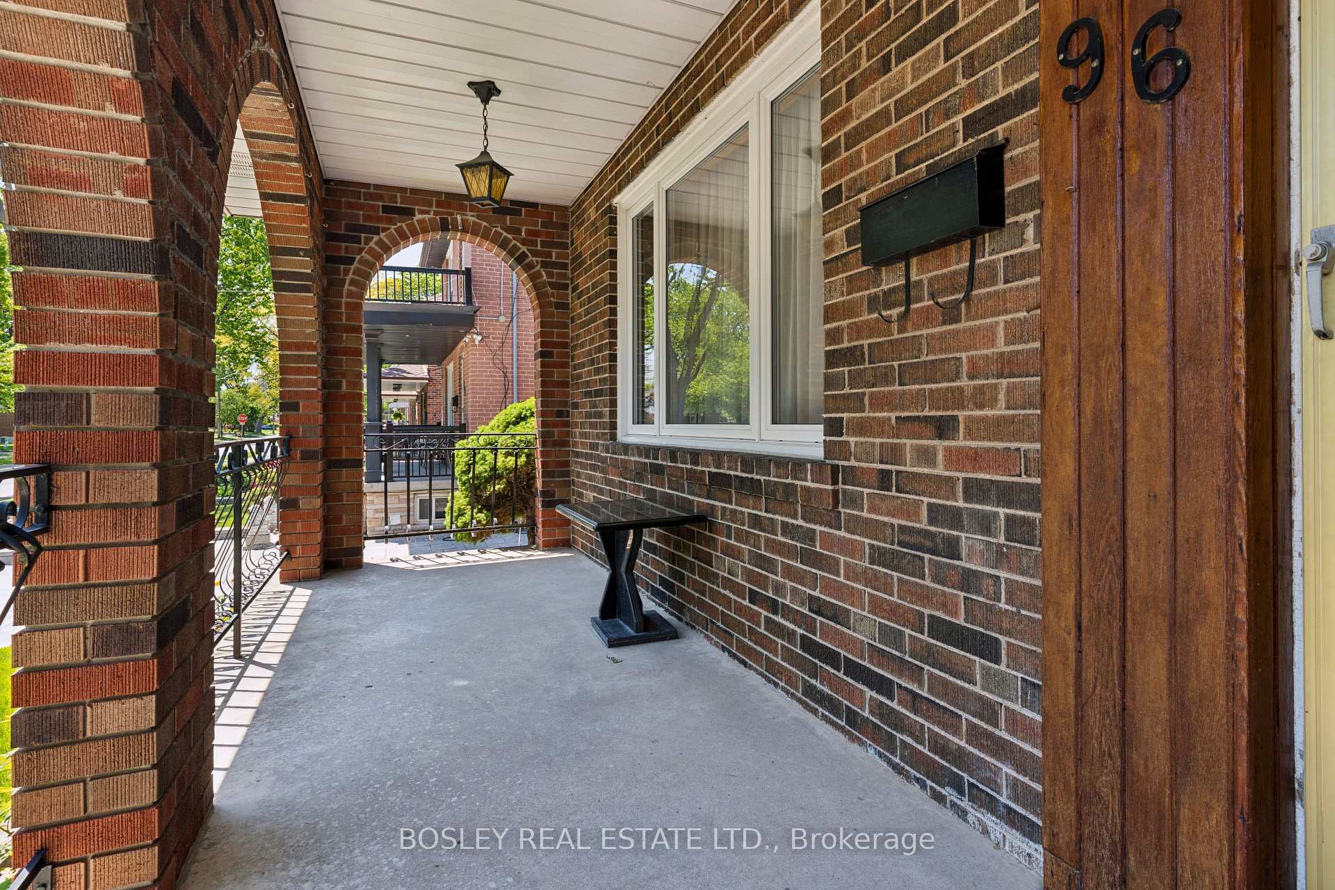 96 Macdonald Avenue, Toronto W04 — photo 5 of 5