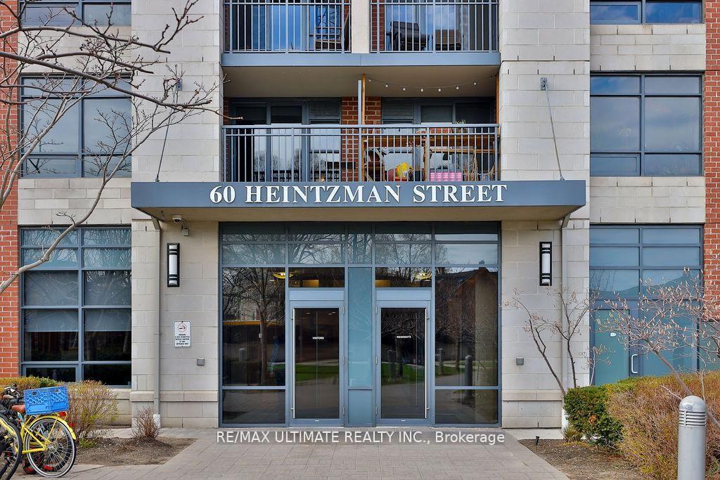 60 Heintzman Street 2404, Toronto W02 — photo 3 of 5