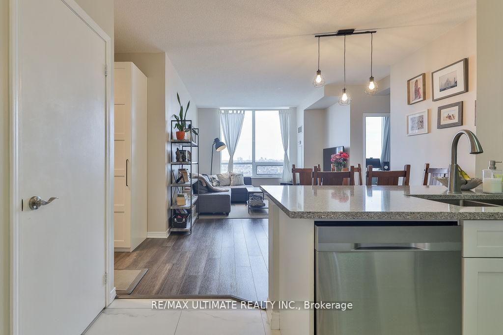 60 Heintzman Street 2404, Toronto W02 — photo 4 of 5