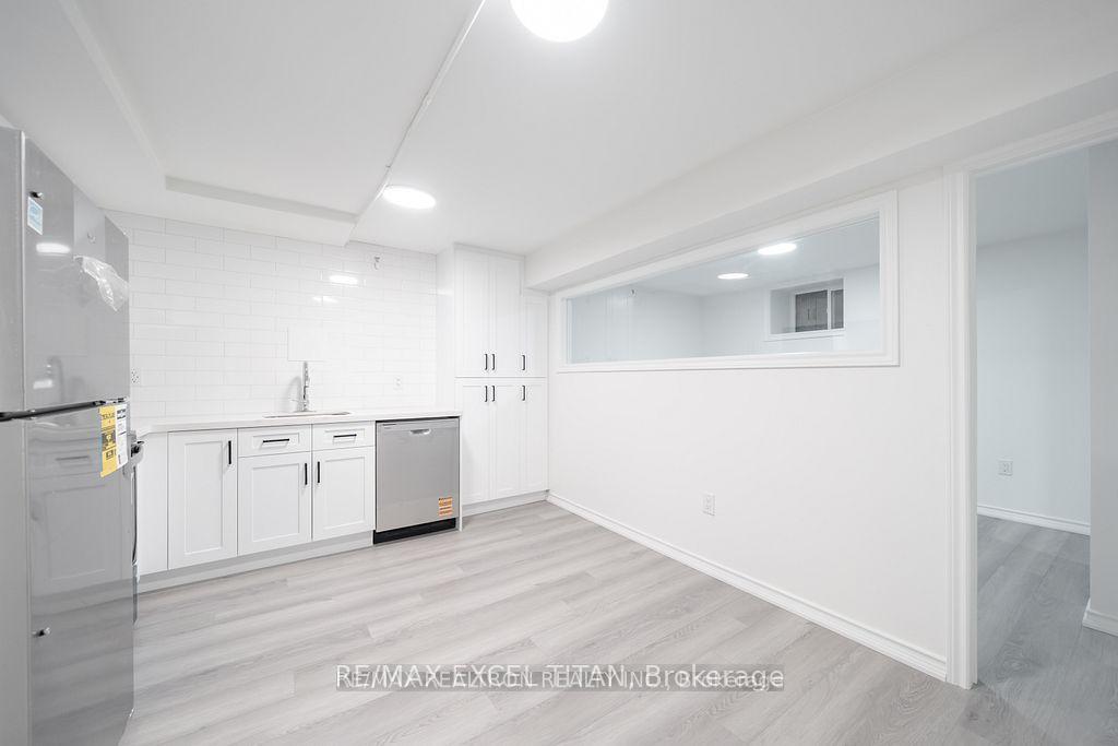 2255 Weston Road B101, Toronto W04, ON M9N 1Y5 — Toronto W04, Ontario