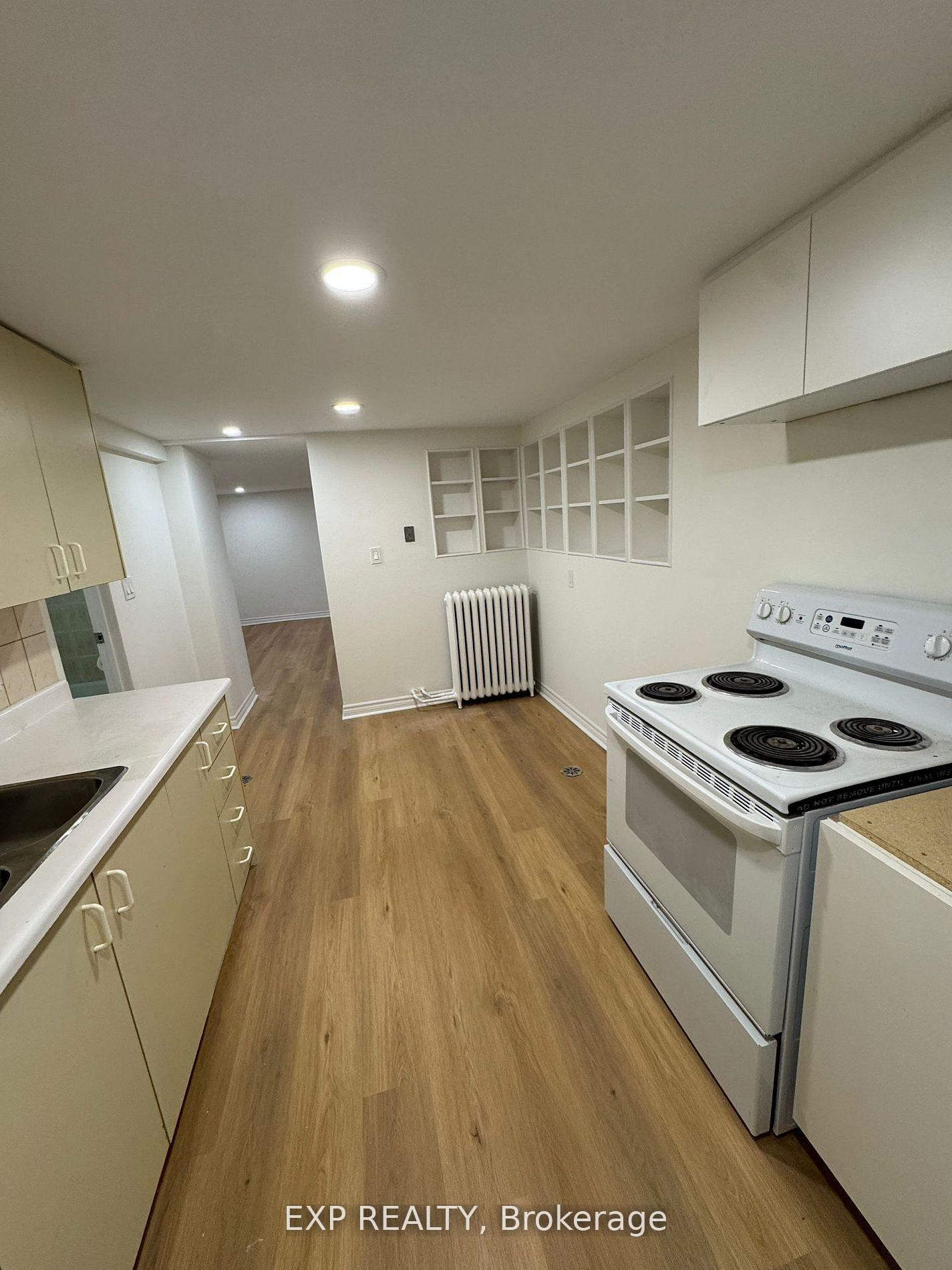 1594 Dupont Street 5, Toronto W02 — photo 5 of 5