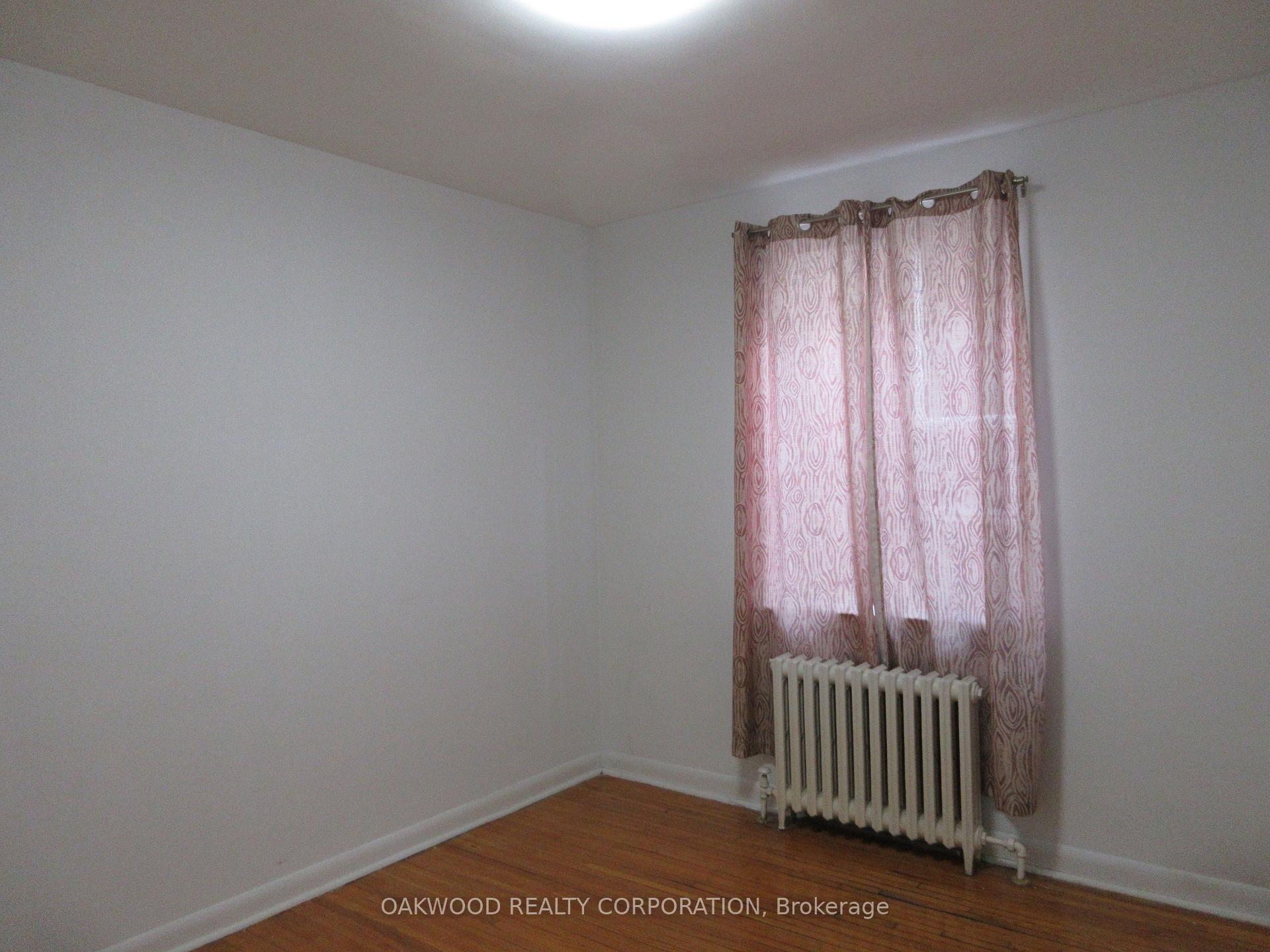 1476 EGLINTON Avenue W 2, Toronto W04 — photo 5 of 5