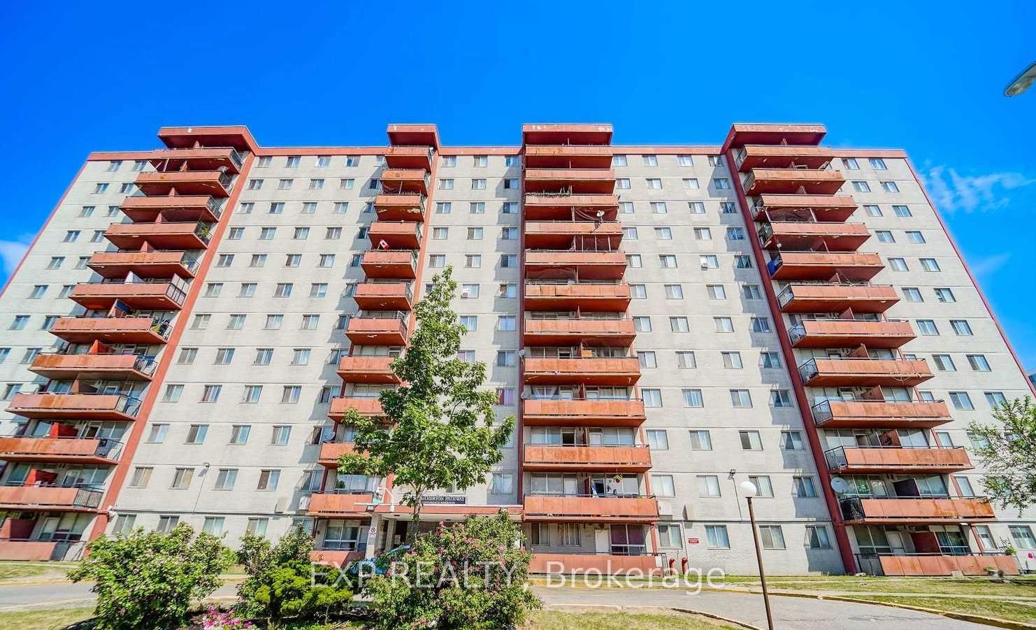 50 Lotherton Pathway 402, Toronto W04, ON M6B 2G8 — Toronto W04, Ontario