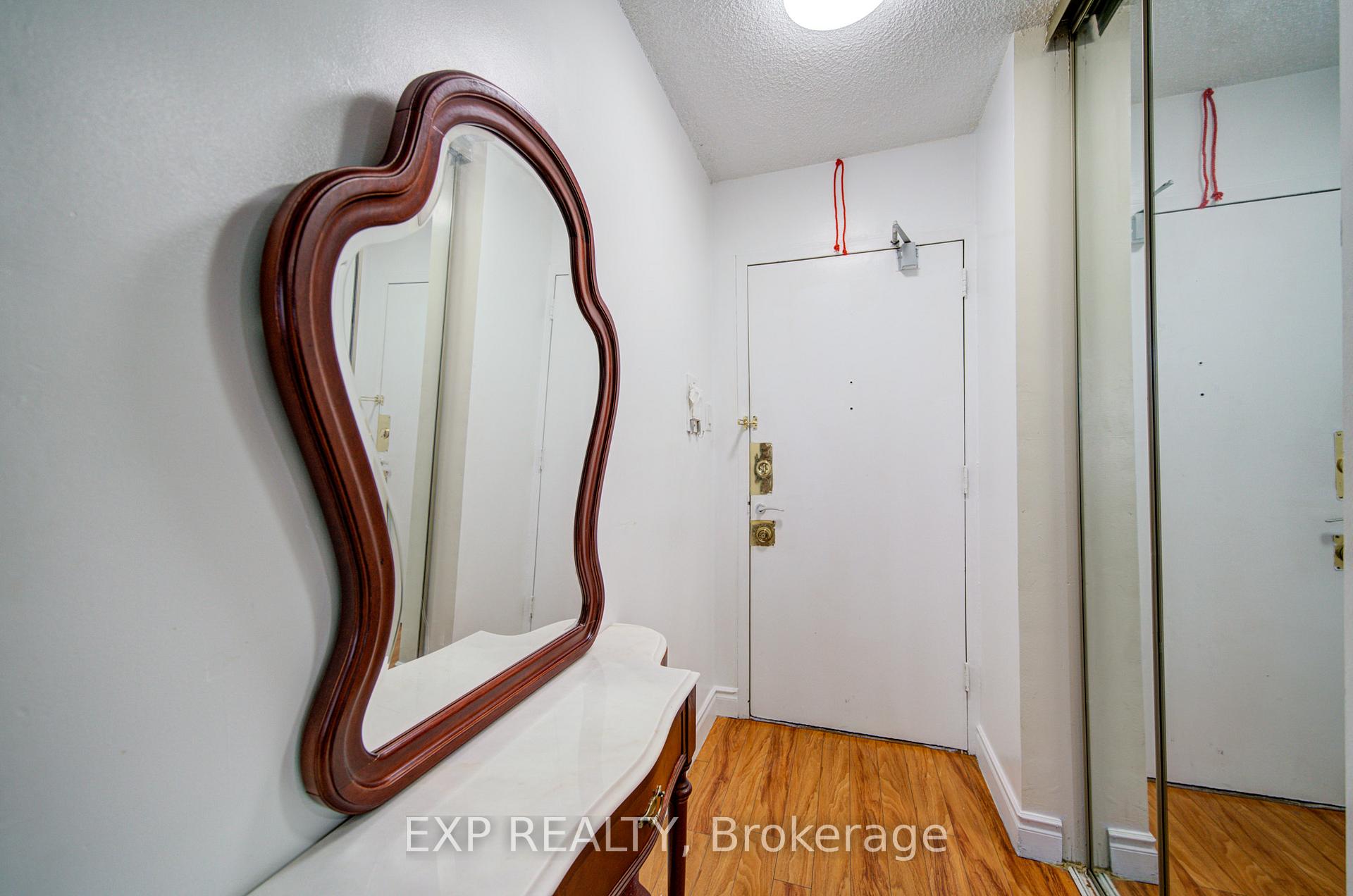 50 Lotherton Pathway 402, Toronto W04 — photo 3 of 5