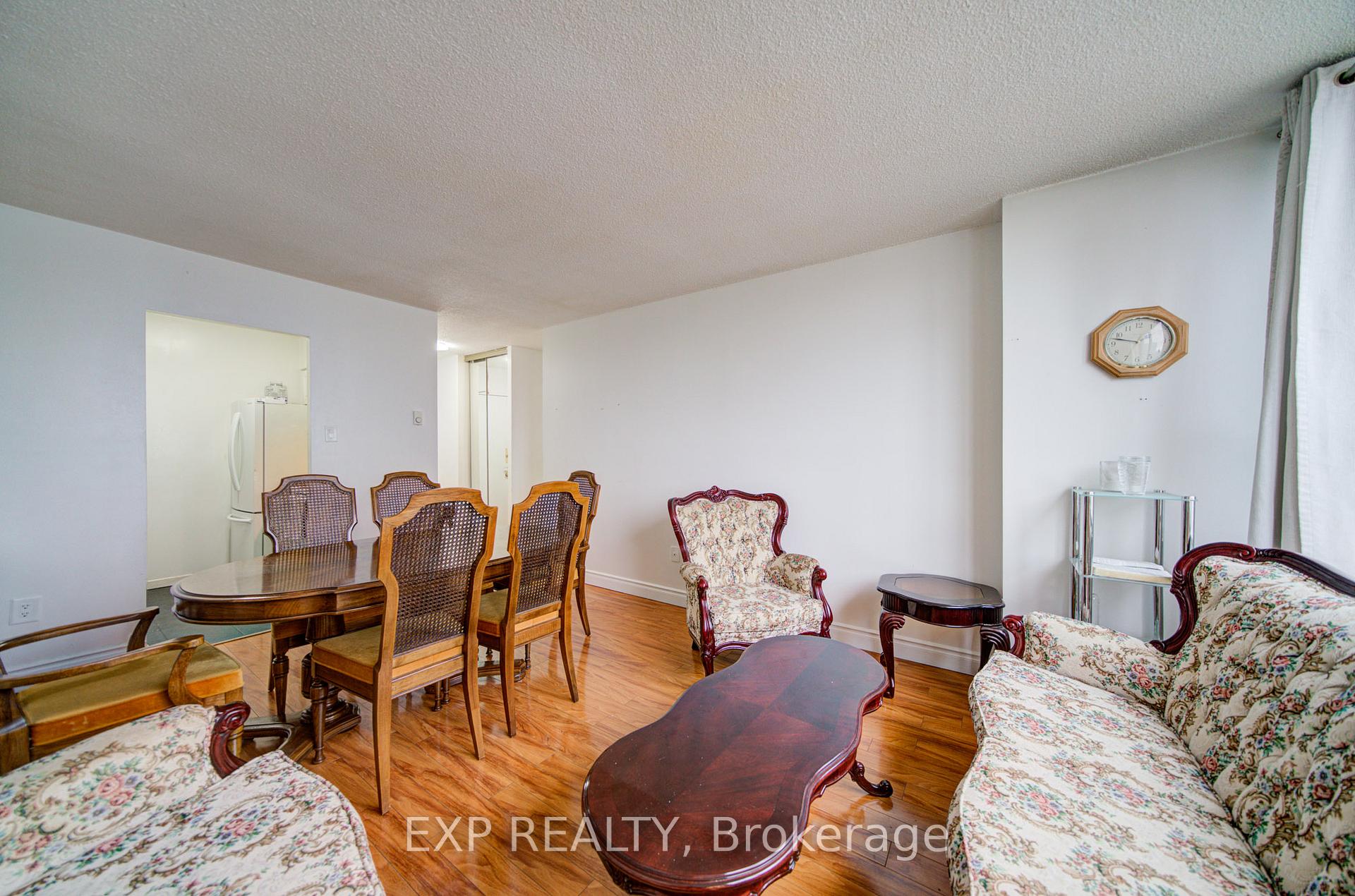 50 Lotherton Pathway 402, Toronto W04 — photo 5 of 5
