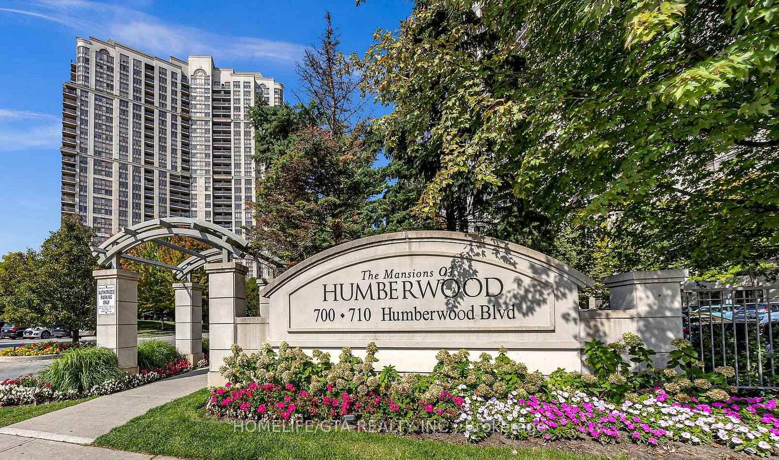 710 Humberwood Boulevard 1112, Toronto W10, ON M9W 7J5 — Toronto W10, Ontario