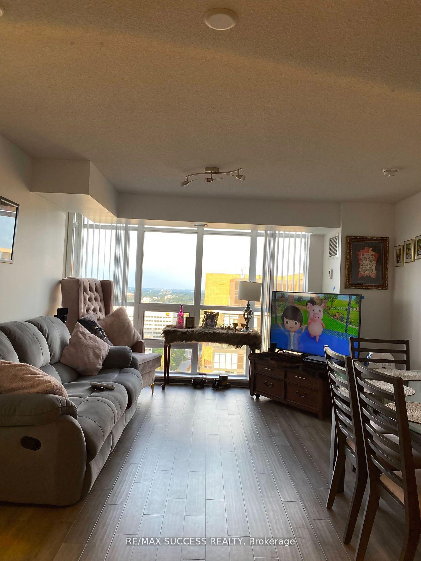 830 Lawrence Avenue W 2304, Toronto W04 — photo 4 of 5