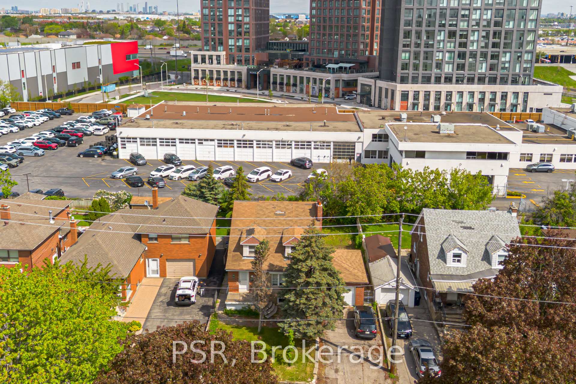 14 Jane Osler Boulevard, Toronto W04 — photo 4 of 5