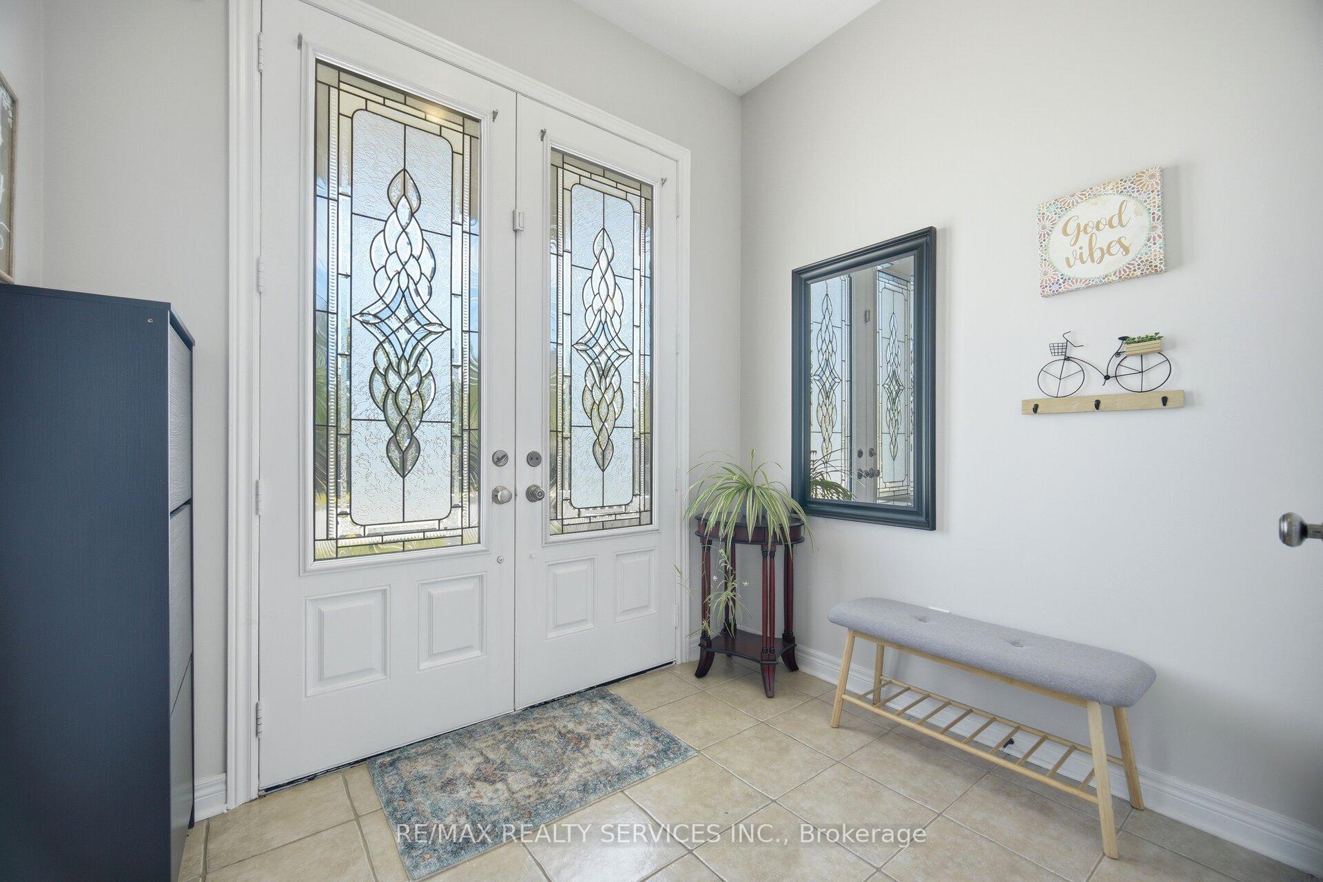 52 Atchison Drive, Caledon — photo 2 of 5