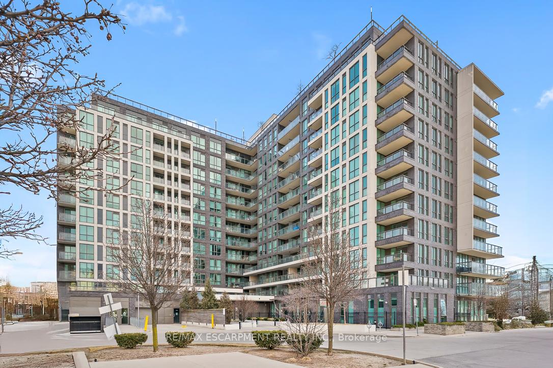 80 Esther Lorrie Drive 501, Toronto W10, ON M9W 4V1 — Toronto W10, Ontario