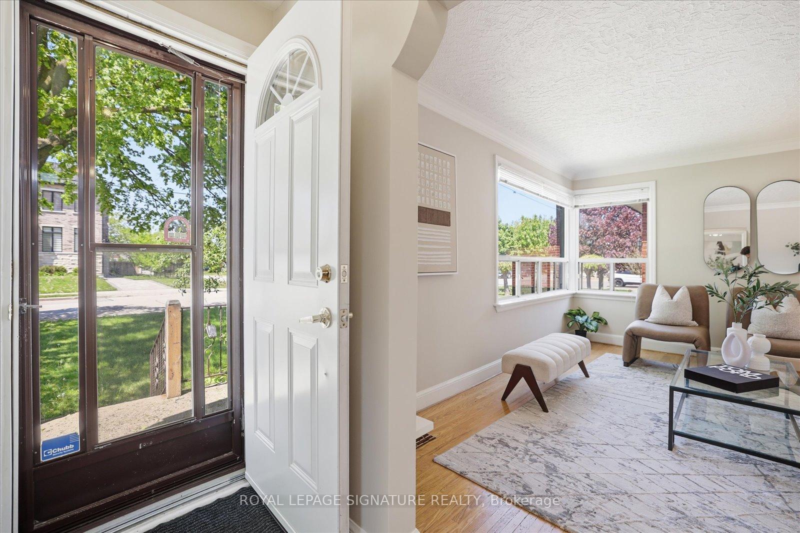 95 Glen Long Avenue, Toronto W04 — photo 5 of 5