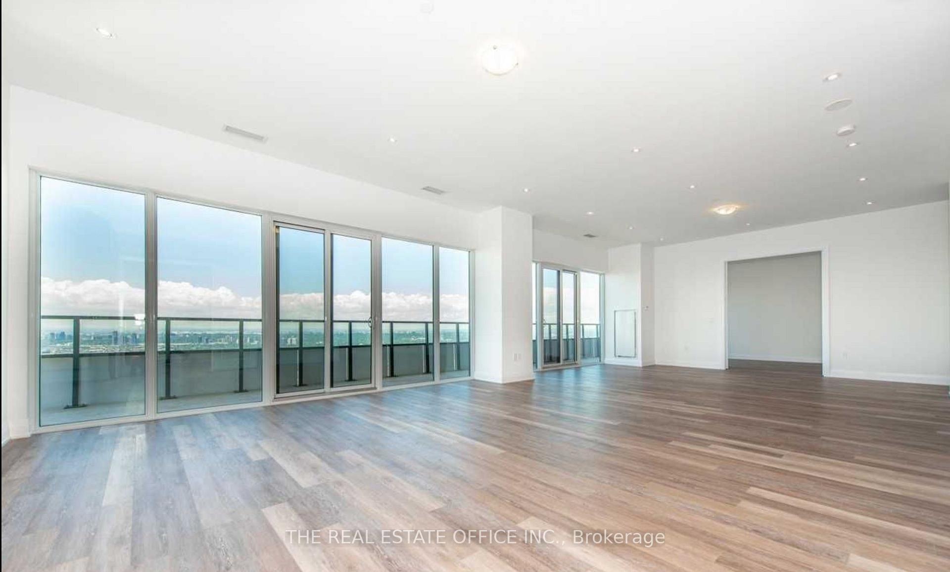 30 Shore Breeze Drive 6601, Toronto W06 — photo 2 of 5