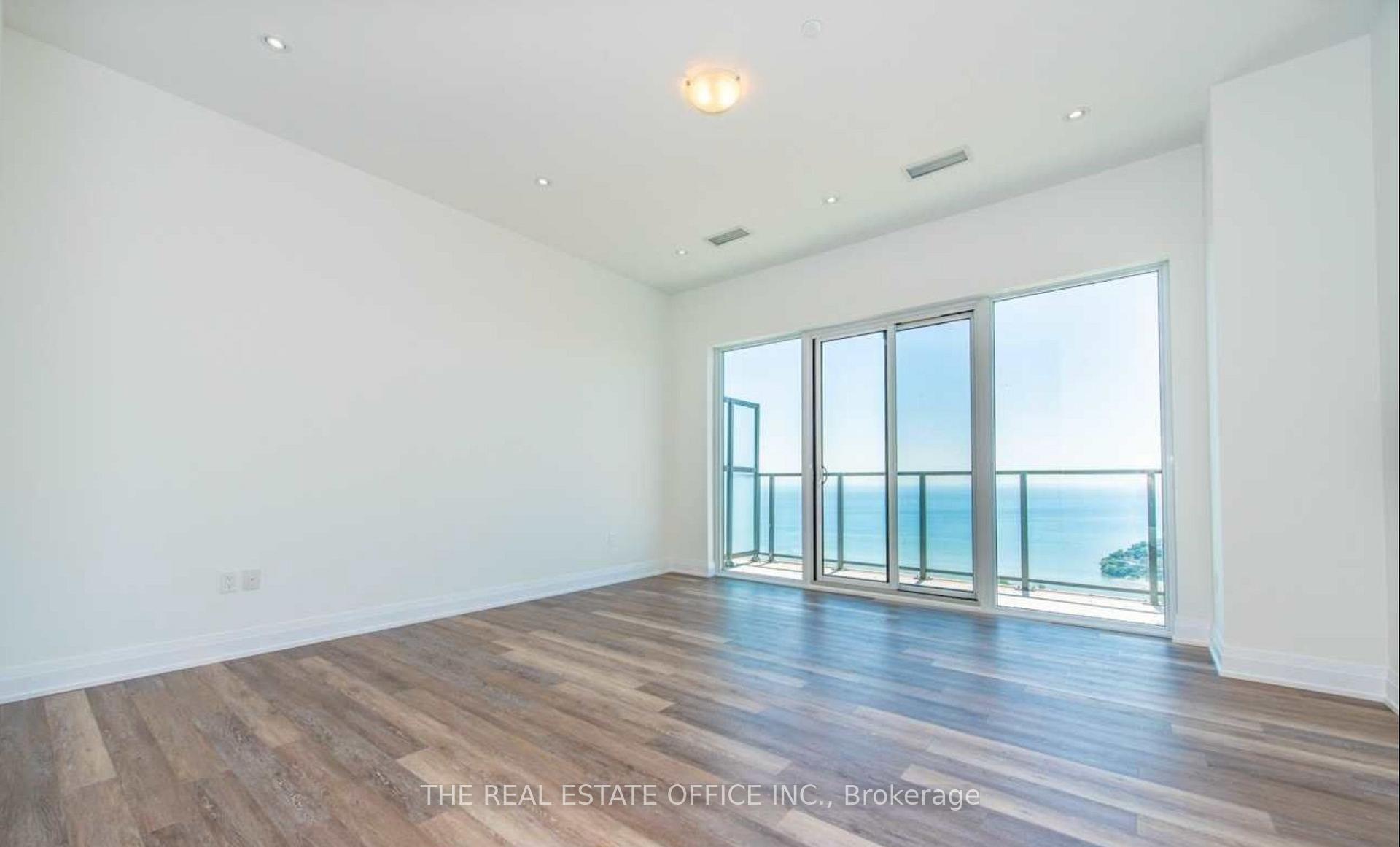 30 Shore Breeze Drive 6601, Toronto W06 — photo 3 of 5