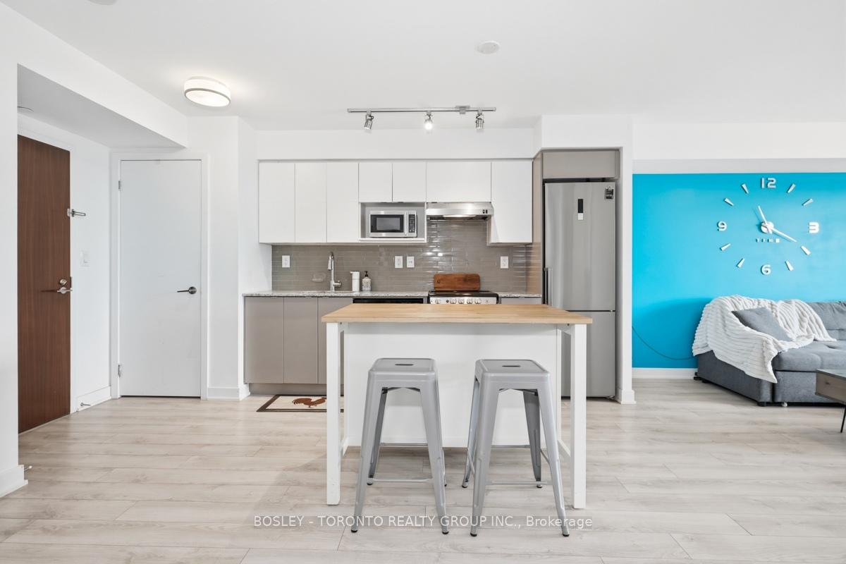 160 Flemington Road 408, Toronto W04 — photo 3 of 5