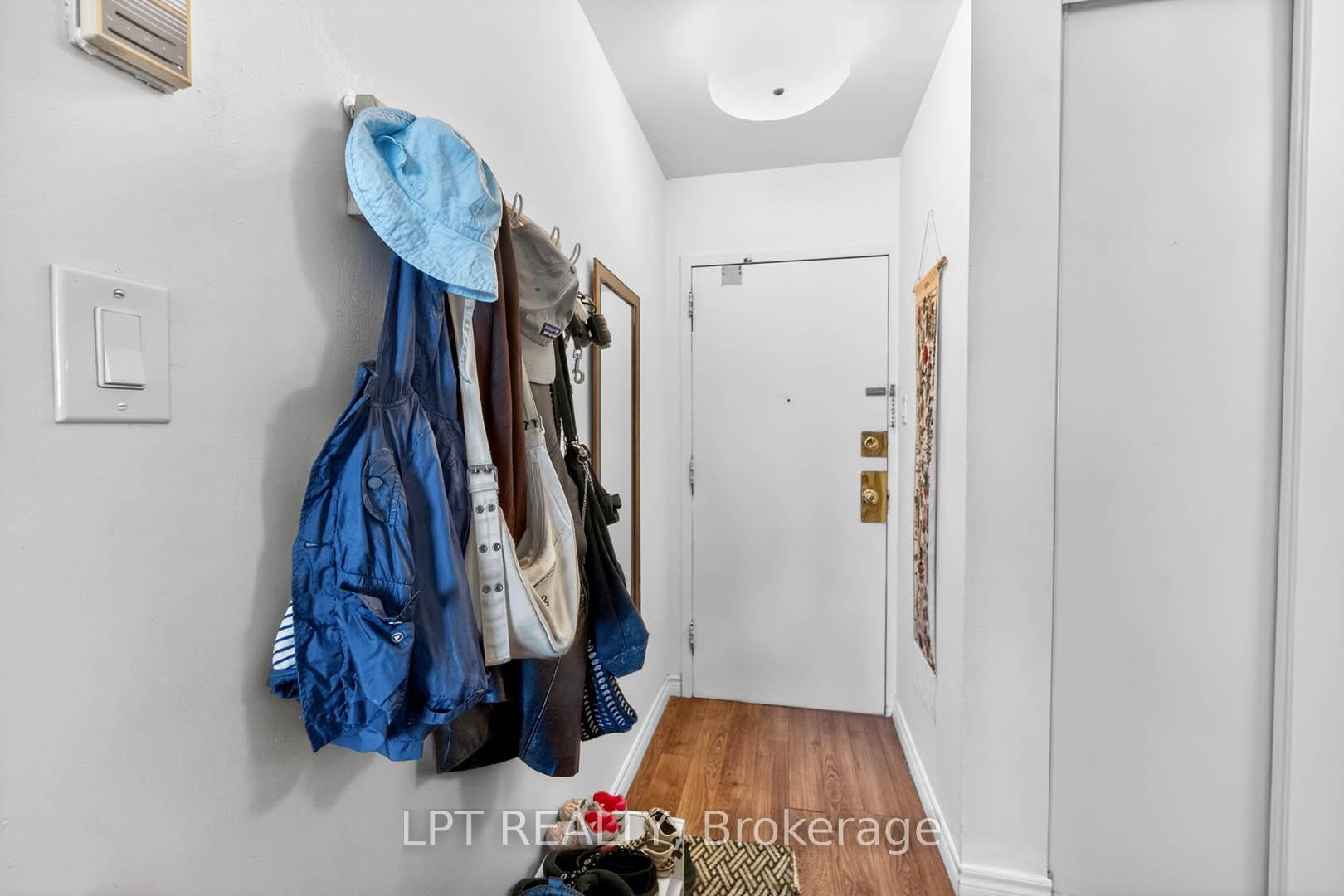 50 Lotherton Pathway 703, Toronto W04 — photo 5 of 5