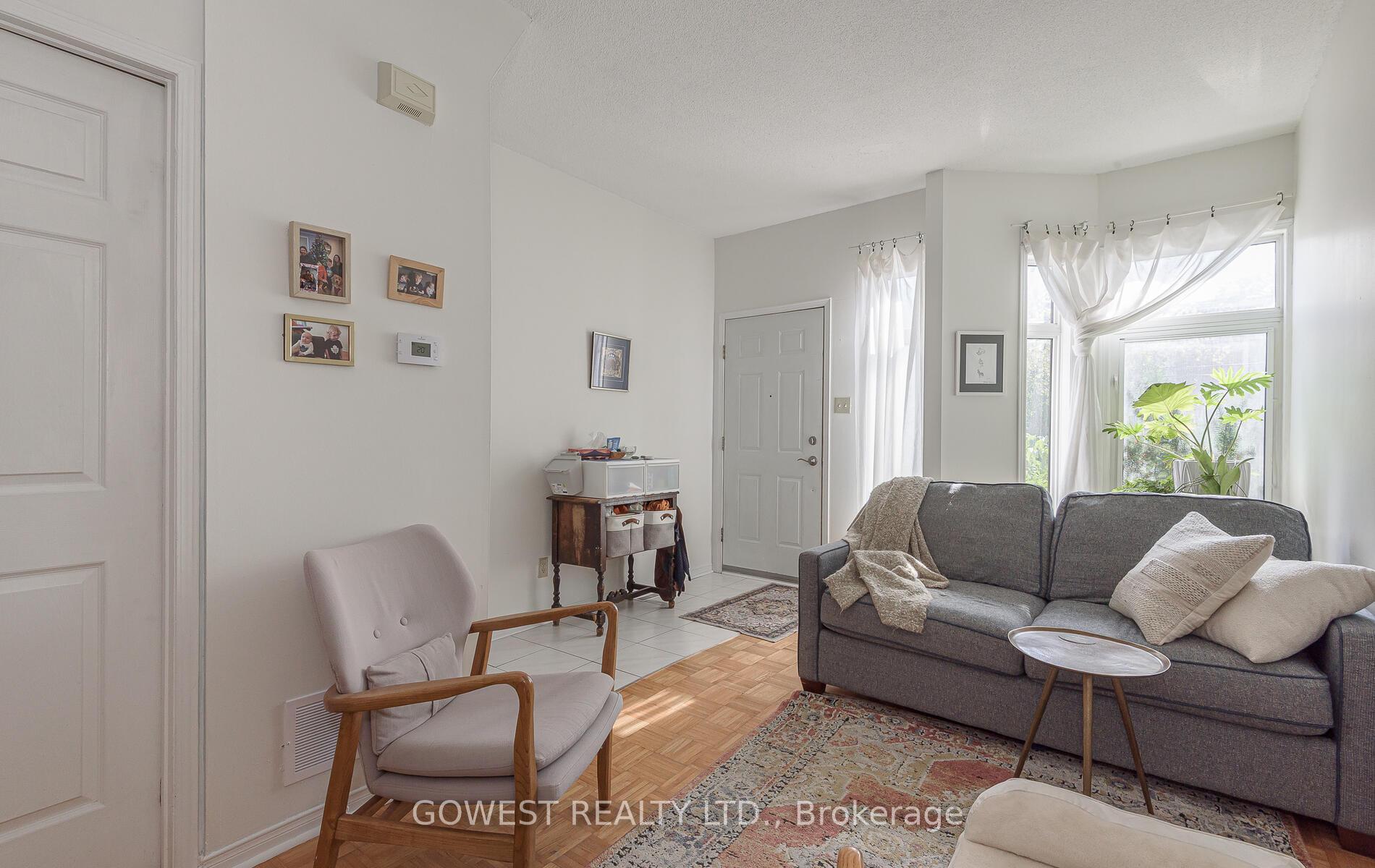 1538 Dupont Street B, Toronto W02 — photo 5 of 5