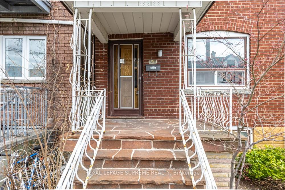 514 Concord Avenue, Toronto W02 — photo 2 of 5