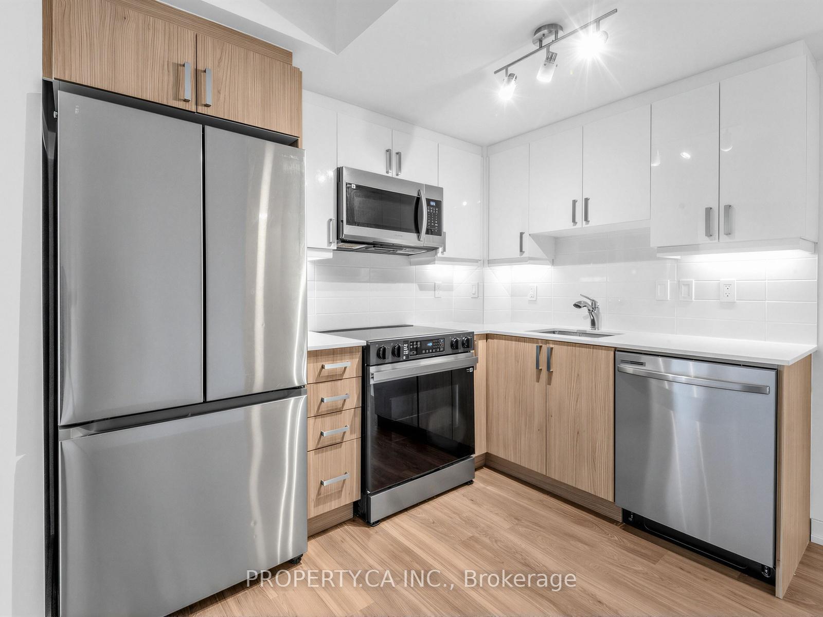 556 Marlee Avenue 225, Toronto W04 — photo 5 of 5