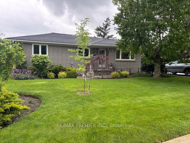 4 Weldon Court, Toronto W04 — photo 4 of 5