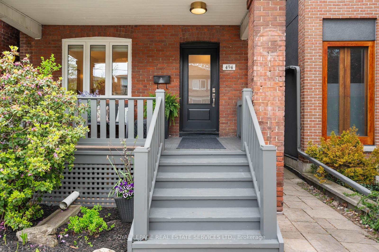 494 Durie Street, Toronto W02 — photo 3 of 5