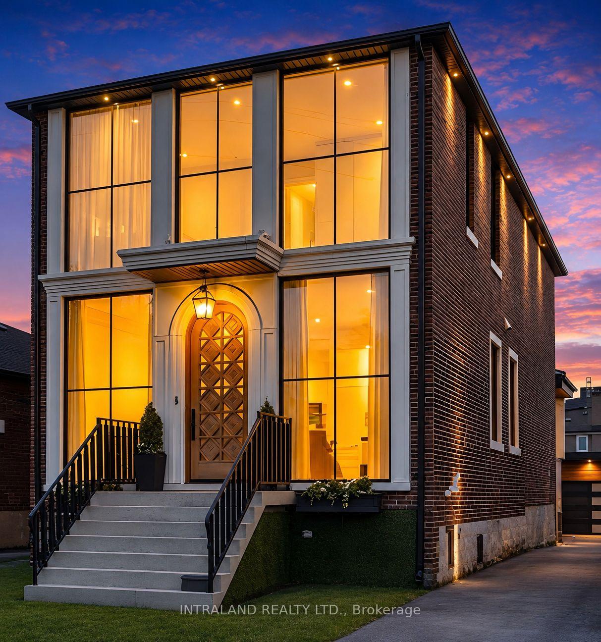 39 Chandos Avenue, Toronto W02, ON M6H 2E6 — Toronto W02, Ontario