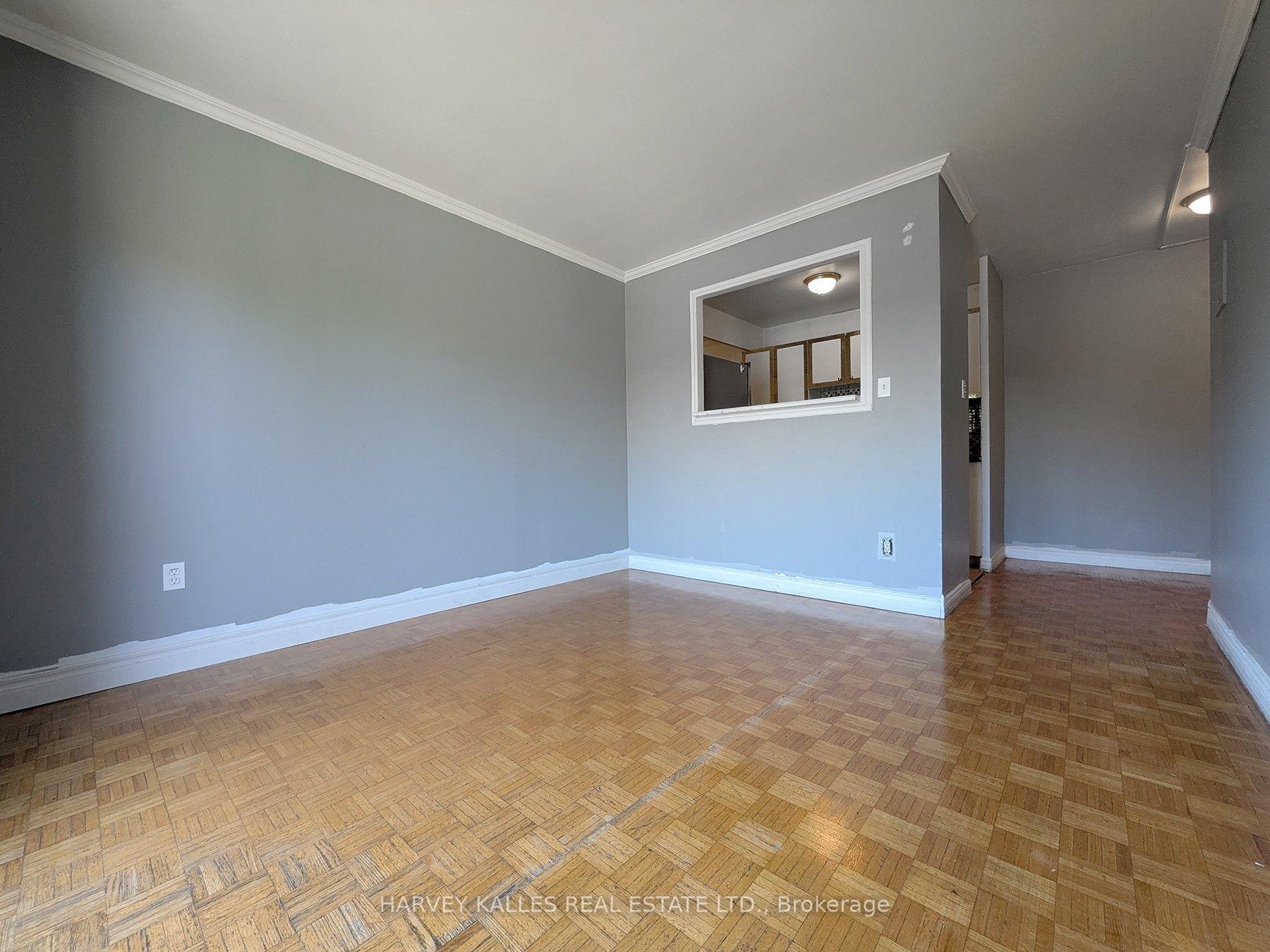 80 Blackfriar Avenue 203, Toronto W09 — photo 3 of 5