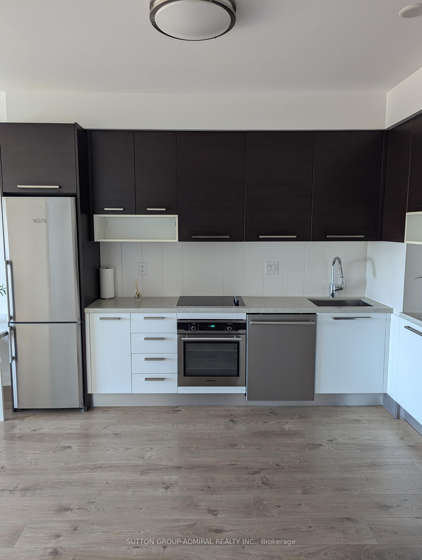 36 Park Lawn Road 3804, Toronto W06 — photo 5 of 5
