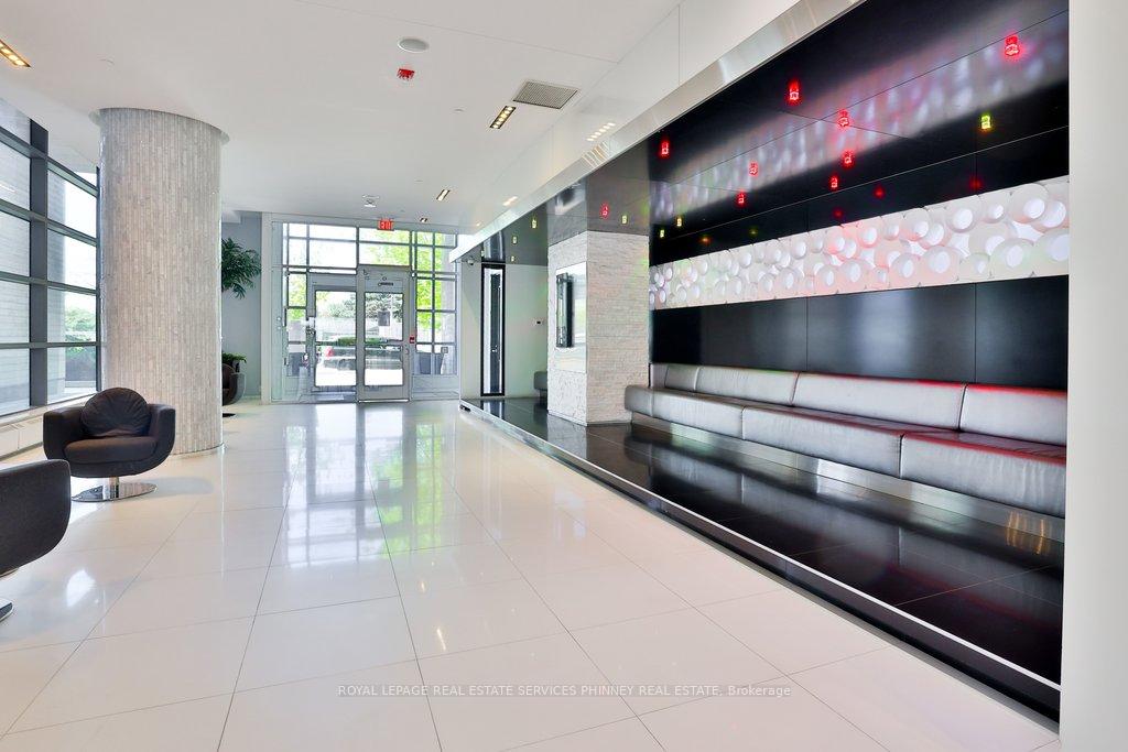 56 Annie Craig Drive 4502, Toronto W06 — photo 5 of 5