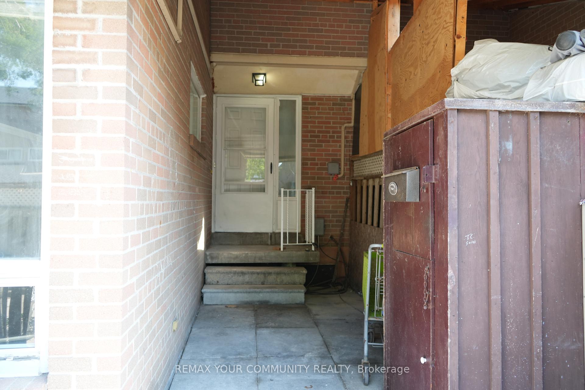252 John Garland Boulevard 159, Toronto W10 — photo 4 of 5