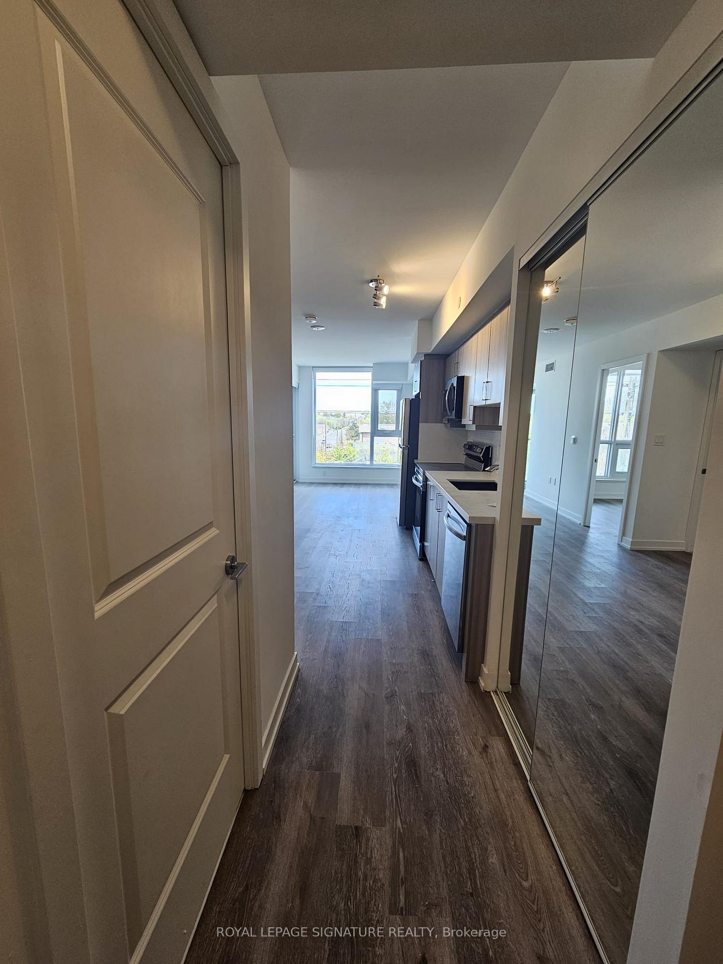 556 Marlee Avenue 421, Toronto W04 — photo 2 of 5