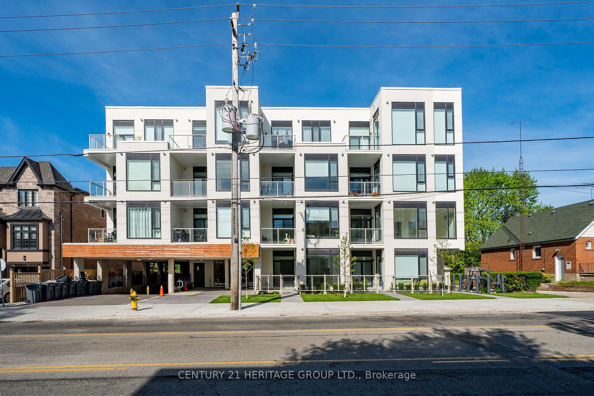 722 Marlee Avenue 102, Toronto W04 — photo 2 of 5