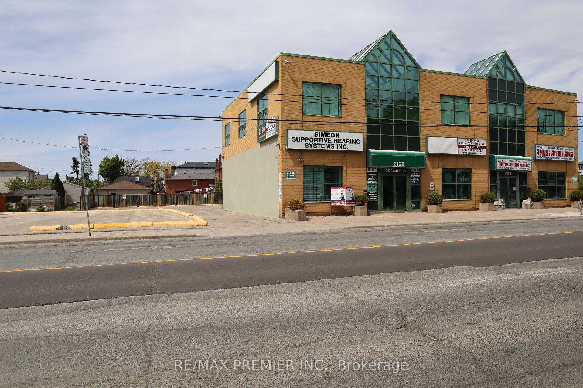 2120 Eglinton Avenue W #F, Toronto W04 — photo 2 of 5