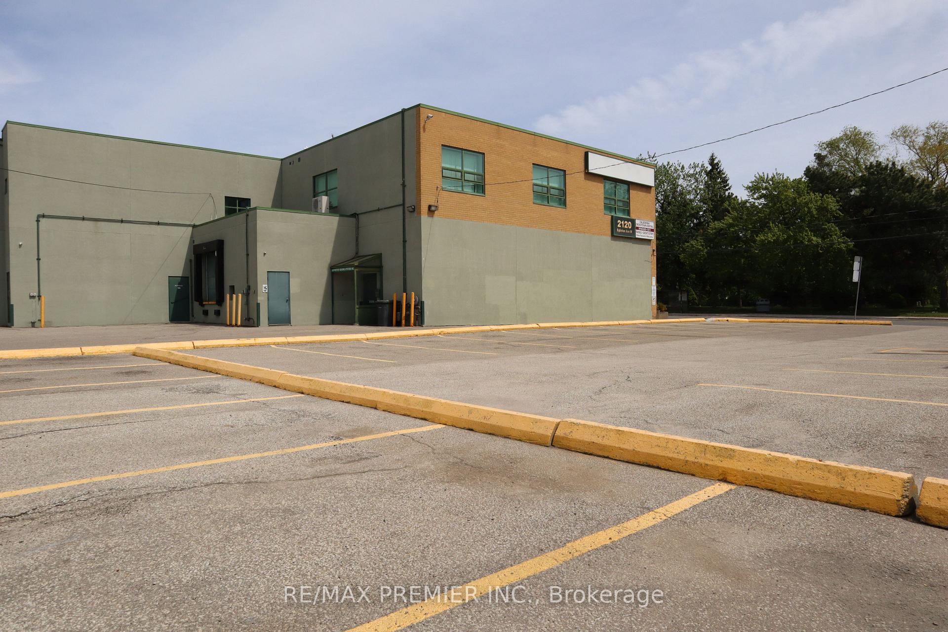2120 Eglinton Avenue W #F, Toronto W04 — photo 4 of 5