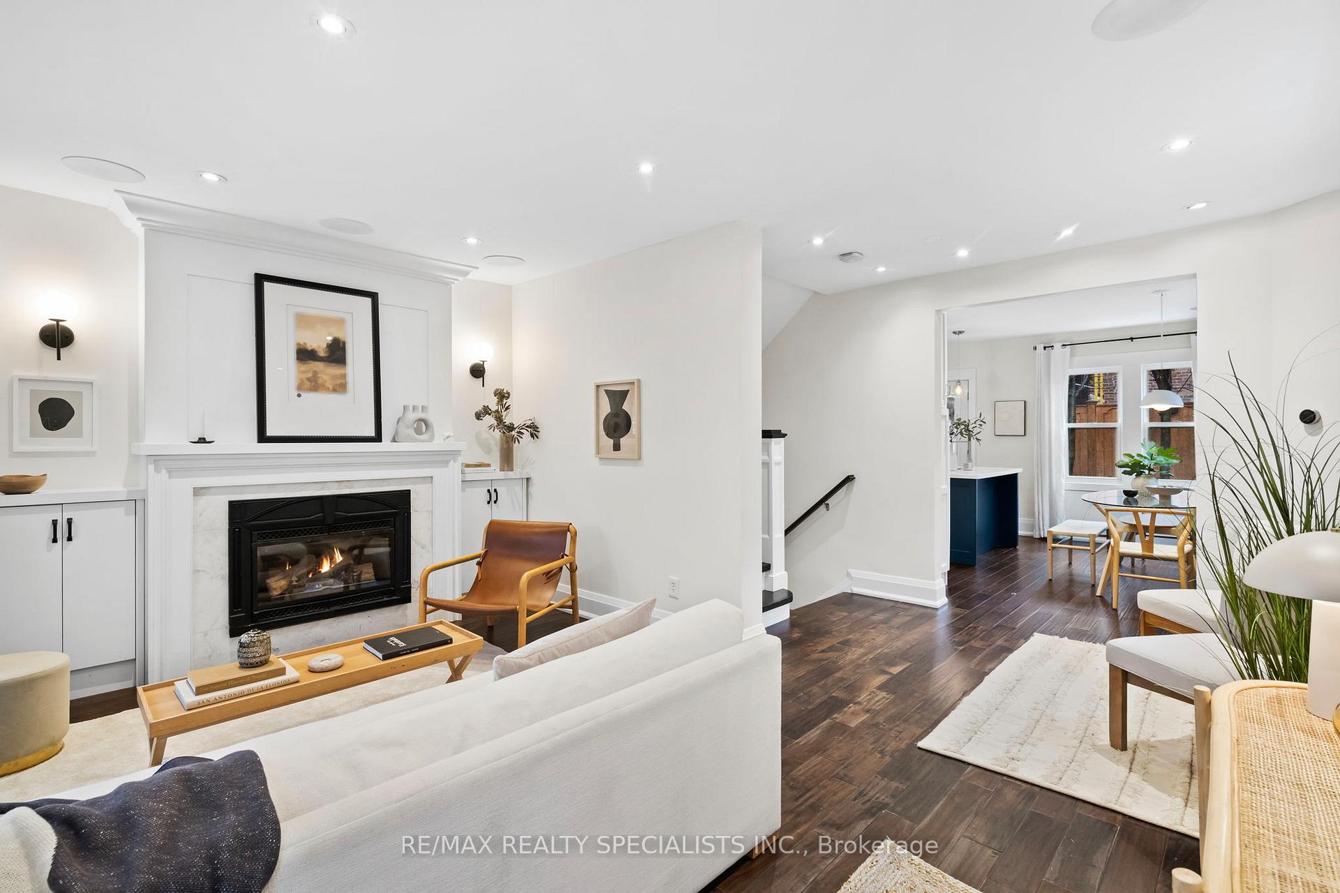 8 Primrose Avenue, Toronto W06 — photo 4 of 5