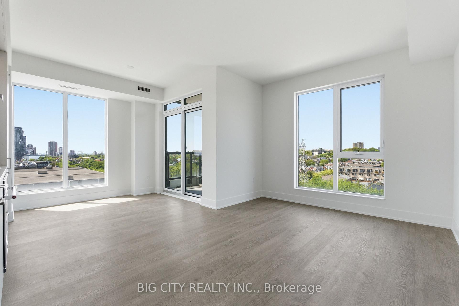 858 Dupont Street 705, Toronto W02 — photo 2 of 5