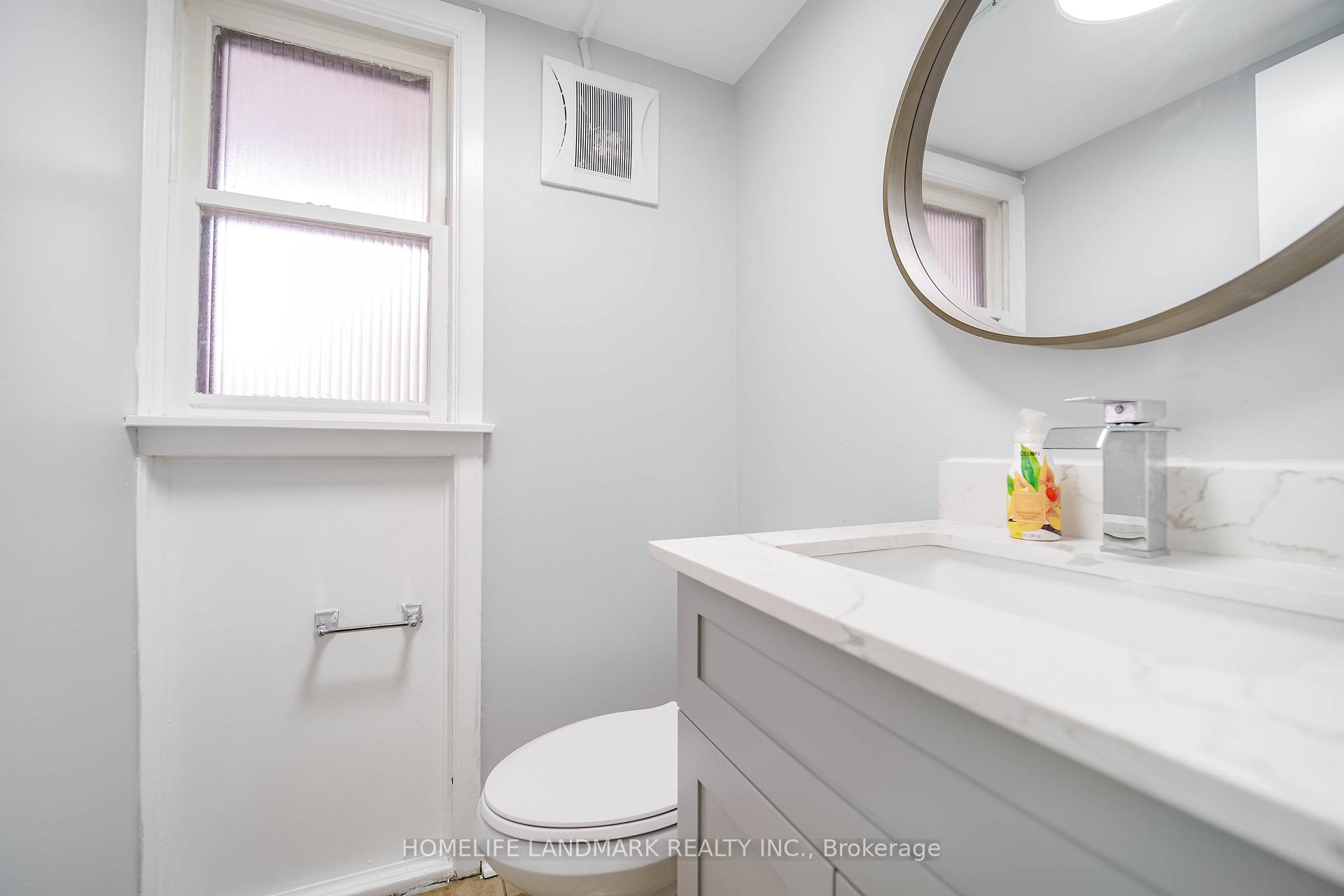 6452 Finch Avenue W 147, Toronto W10 — photo 4 of 5