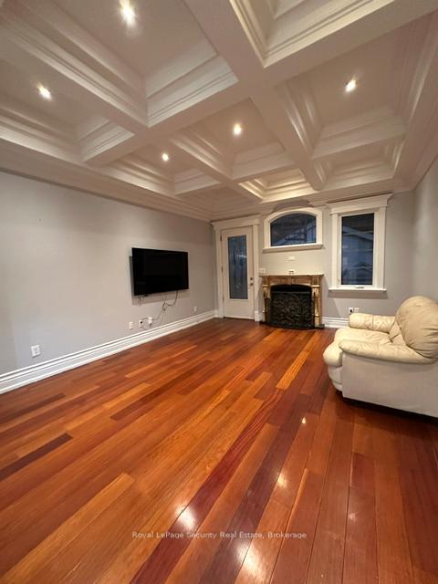 81 Livingstone Avenue, Toronto W04 — photo 5 of 5