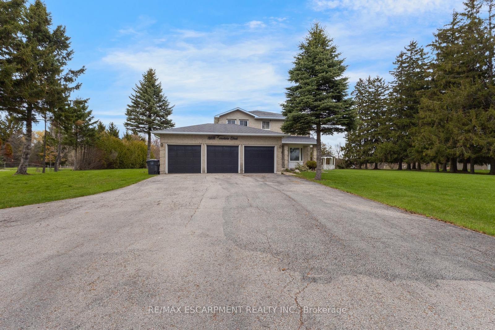 18555 Hurontario Street, Caledon — photo 2 of 5