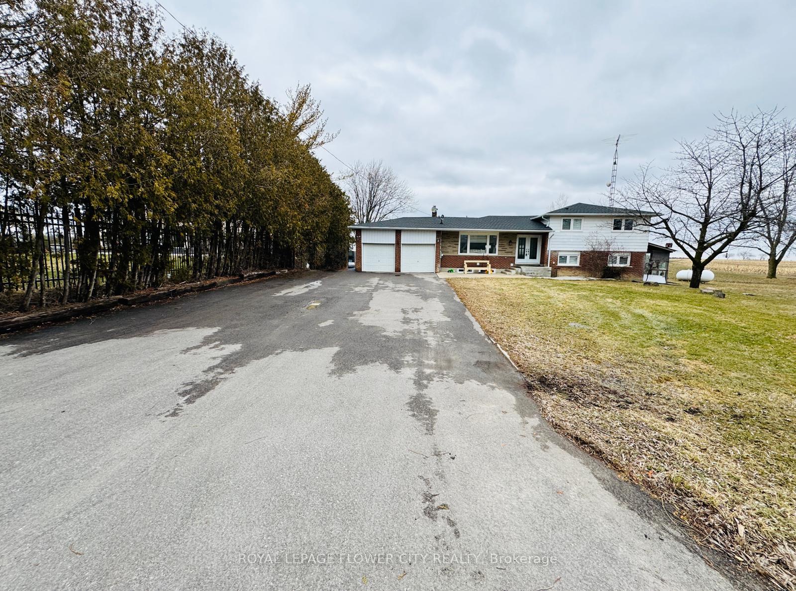 12753 Centreville Creek Road E, Caledon — photo 3 of 5