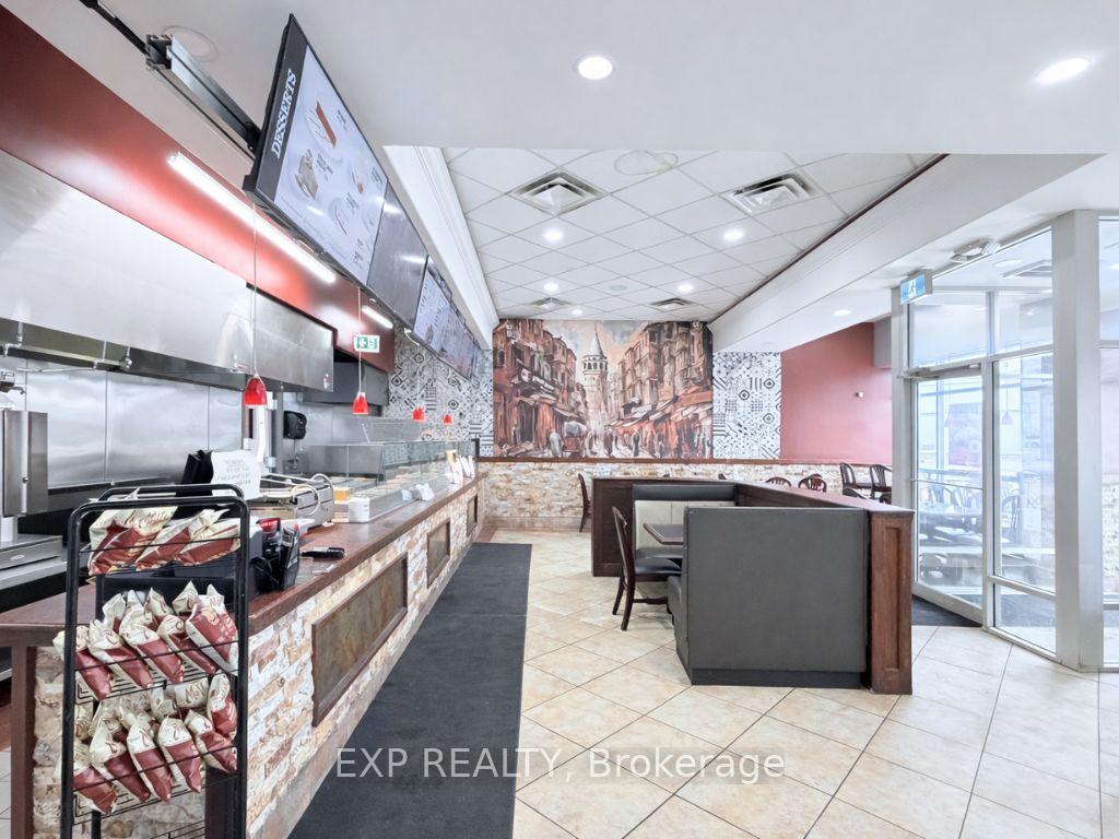 285 Rexdale Boulevard, Toronto W10 — photo 5 of 5