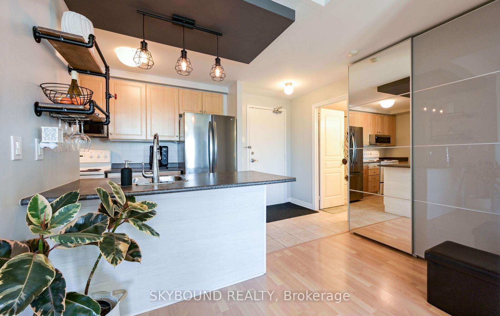 1415 Lawrence Avenue W 516, Toronto W04 — photo 5 of 5