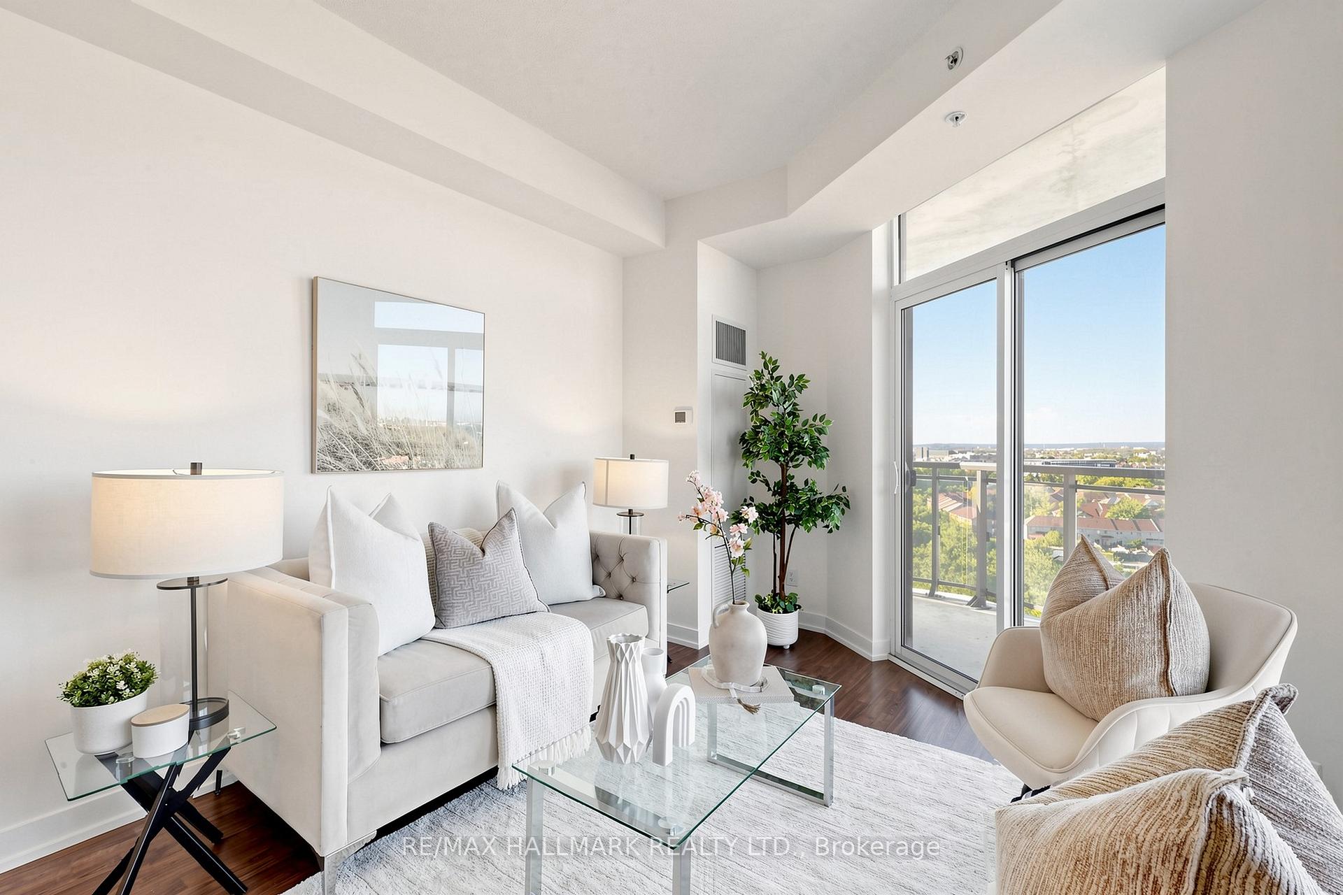 840 Queens Plate Drive 1207, Toronto W10 — photo 4 of 5