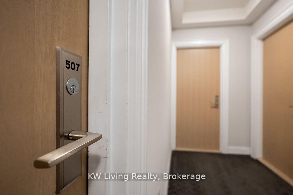 16 McAdam Avenue 507, Toronto W04 — photo 5 of 5