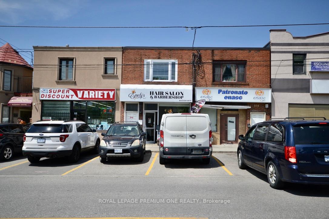 312 Rustic Road C, Toronto W04 — photo 3 of 5
