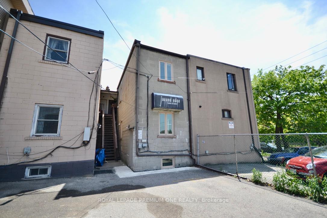 312 Rustic Road C, Toronto W04 — photo 4 of 5