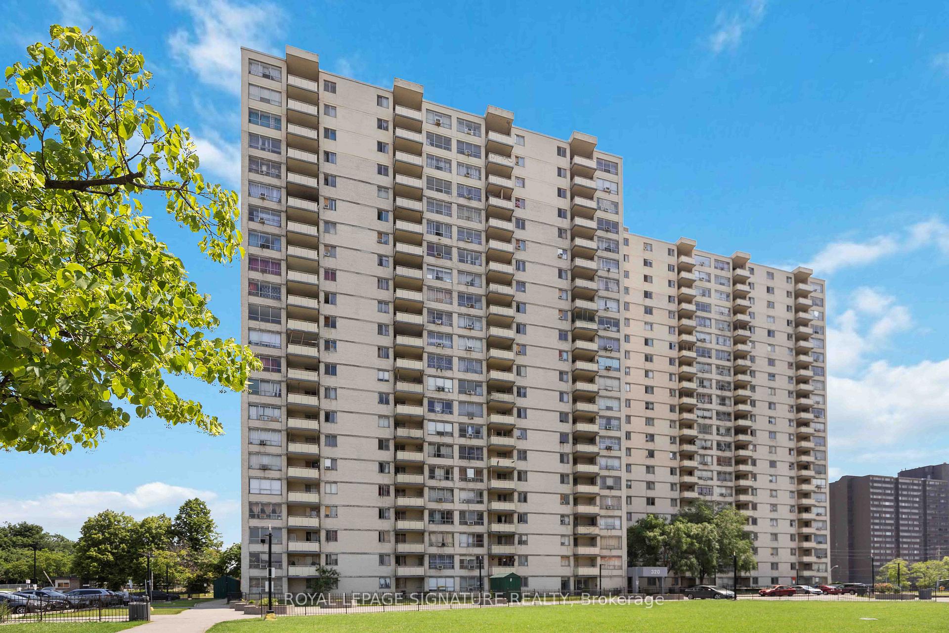 320 Dixon Road 2315, Toronto W09, ON M9R 1S8 — Toronto W09, Ontario