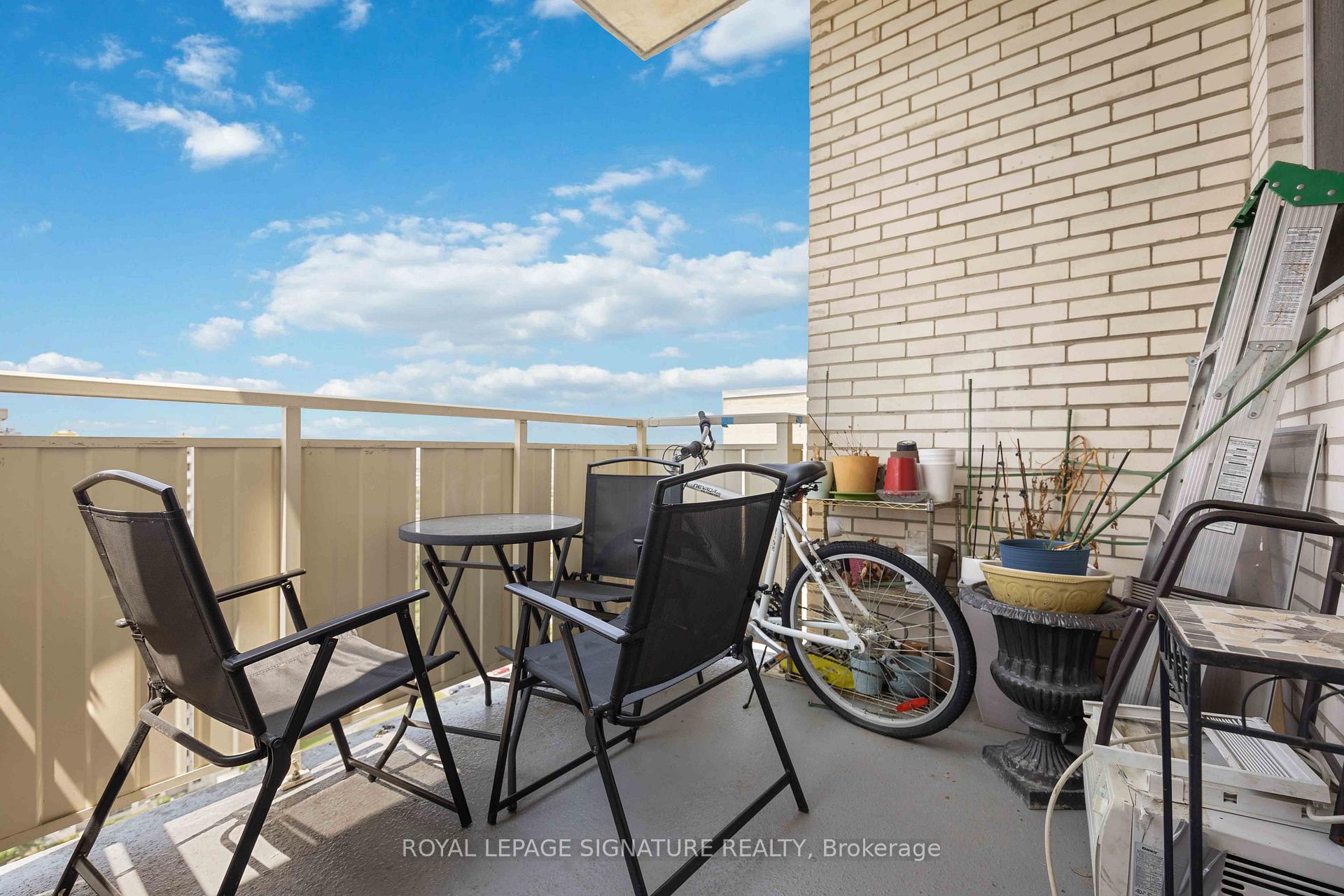 320 Dixon Road 2315, Toronto W09 — photo 2 of 5