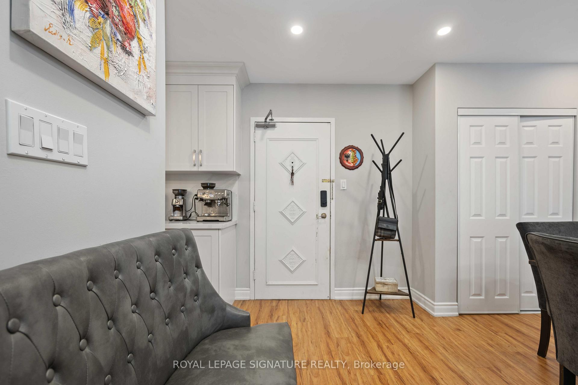 320 Dixon Road 2315, Toronto W09 — photo 4 of 5